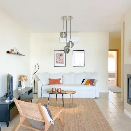 Cozy Retreat For Couples In #1937 Appartement Burgau