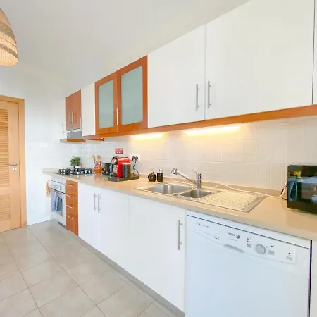 Διαμέρισμα Cozy Retreat For Couples In #1937 Burgau